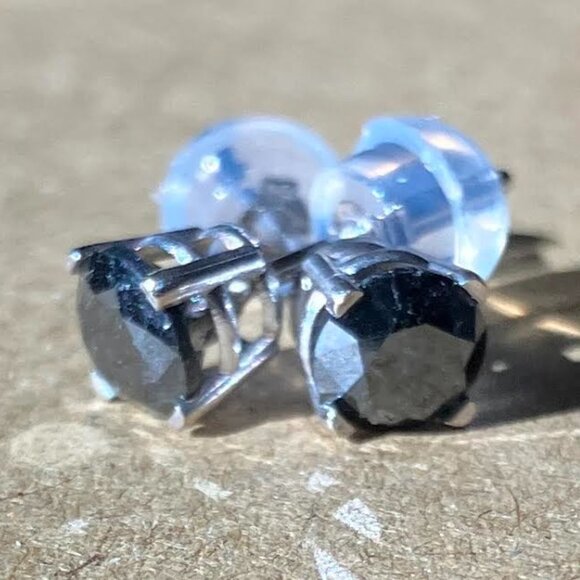 14k white gold brilliant cut black diamond earrings